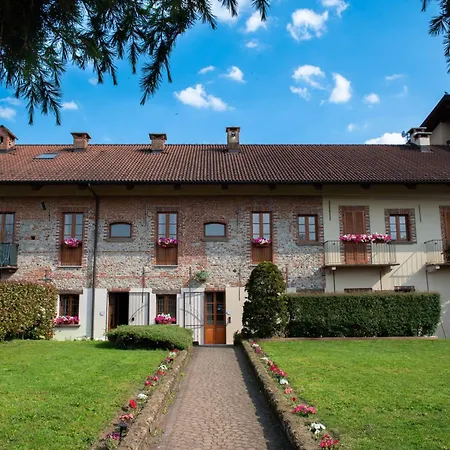 Maison Des Fleurs appartement Azalèe * San Maurizio Canavese