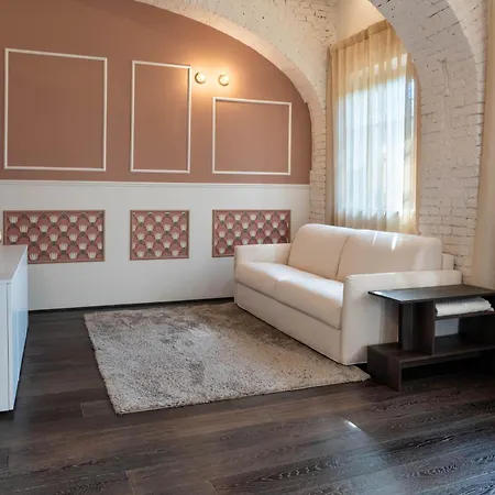 Maison Des Fleurs appartement Azalèe * San Maurizio Canavese